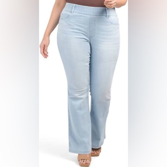 Spanx Jeans Retro Flare Light Wash - Picture 7 of 9